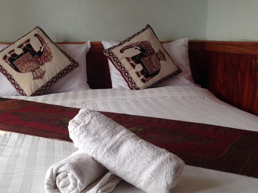 Villa Kingkham Riverside Luang Prabang Luaran gambar